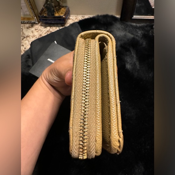 ❌❌SOLD ON FB❌❌🎀YSL Compact Wallet🎀 - Picture 8 of 13